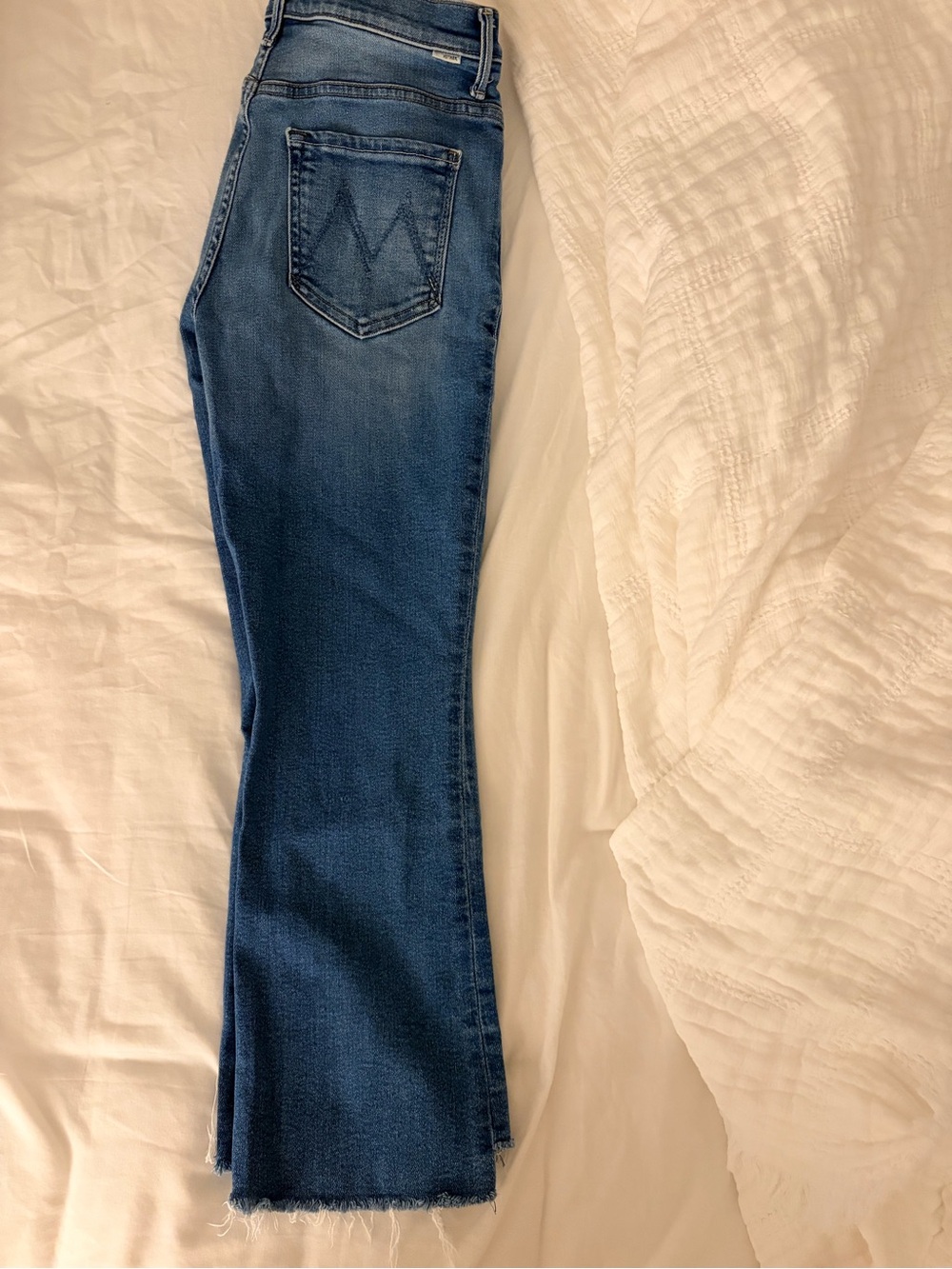 MOTHER Jeans | The Insider Crop Step Fray - Picture 2 of 7